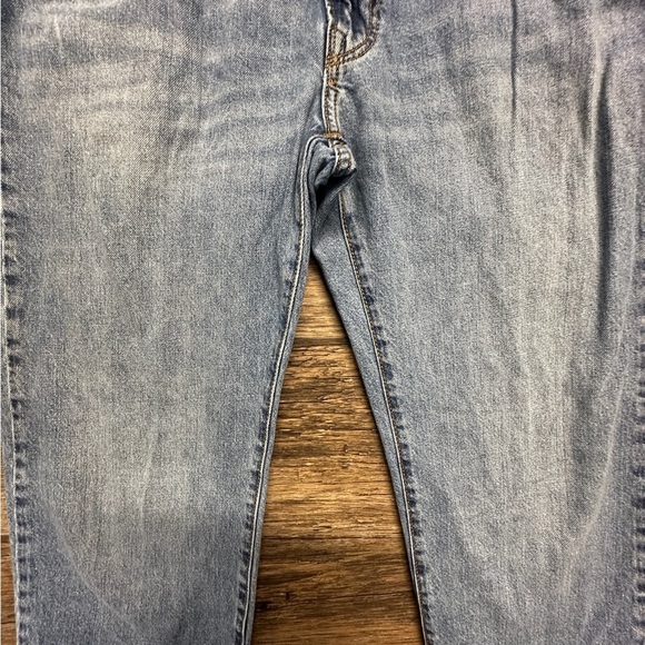 GAP Blue Relaxed Fit Jeans with Vintage Wash - Picture 6 of 7